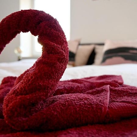 Gemuetliches Appartement Mit Netflix, Nespresso Und Boxspringbett Augsburg Eksteriør bilde