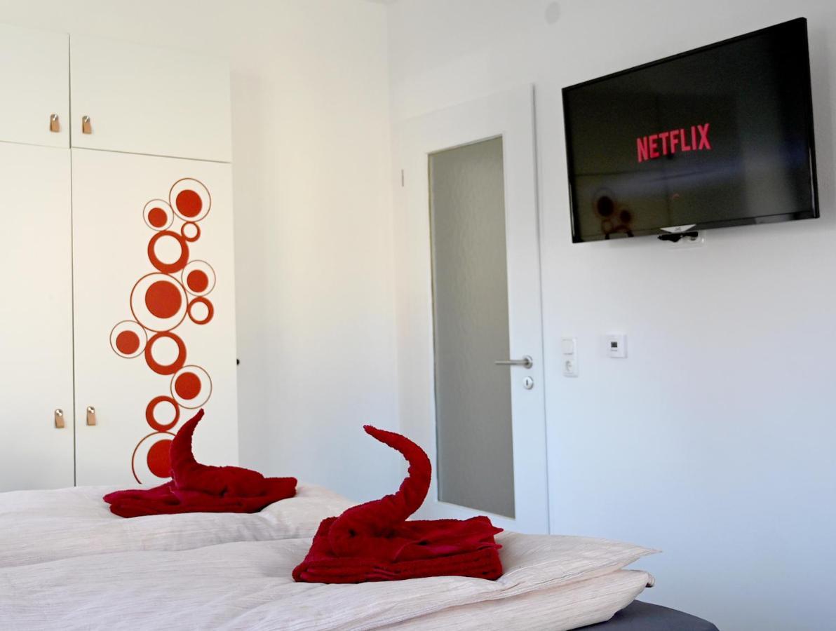 Gemuetliches Appartement Mit Netflix, Nespresso Und Boxspringbett Augsburg Eksteriør bilde